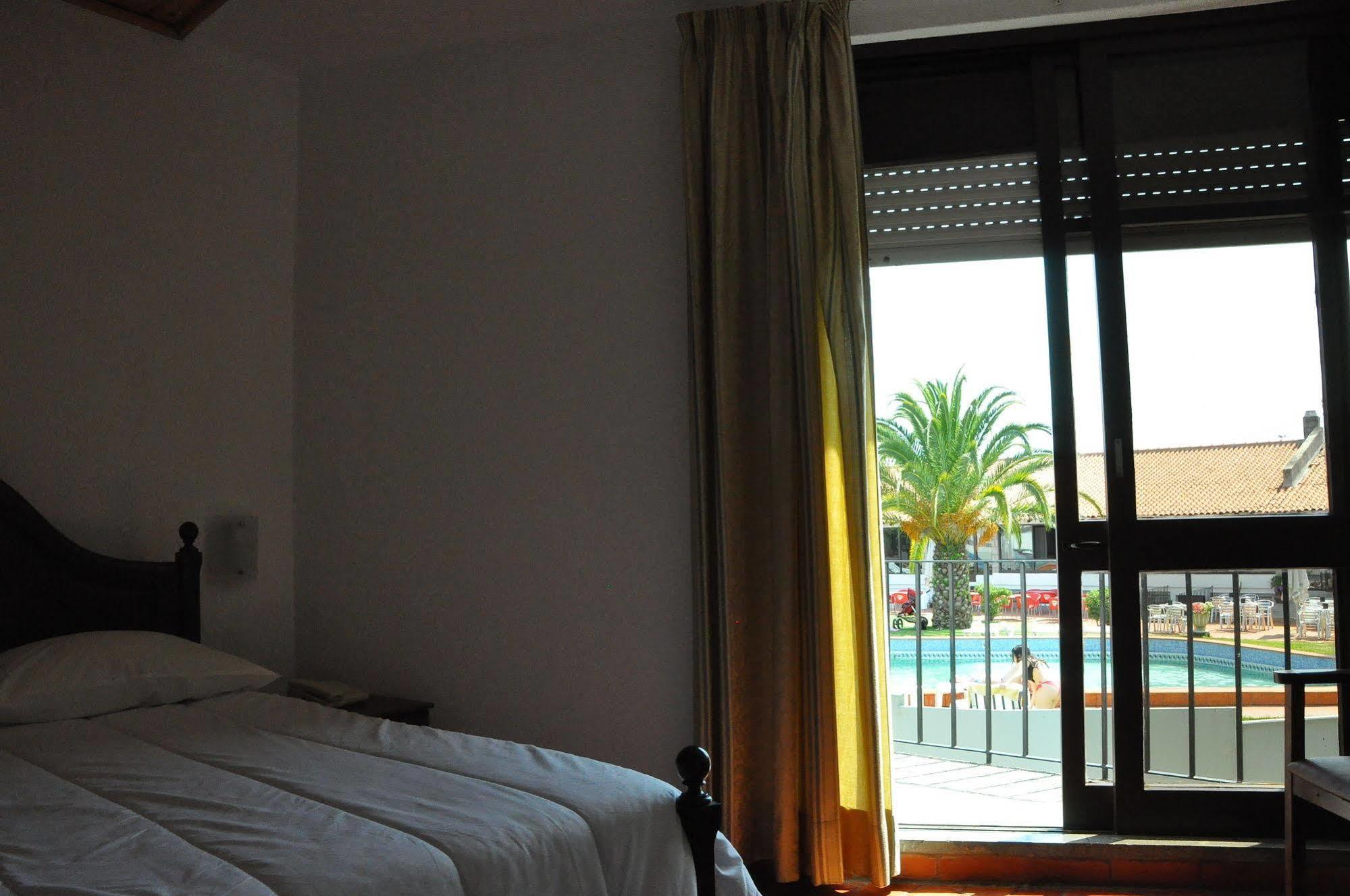 Hotel Do Cais Darque Bagian luar foto